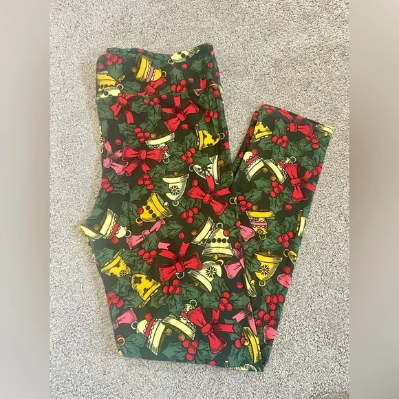 LuLaRoe TC Leggings NWOT Christmas Bells Mistletoe Holiday - Picture 6 of 7